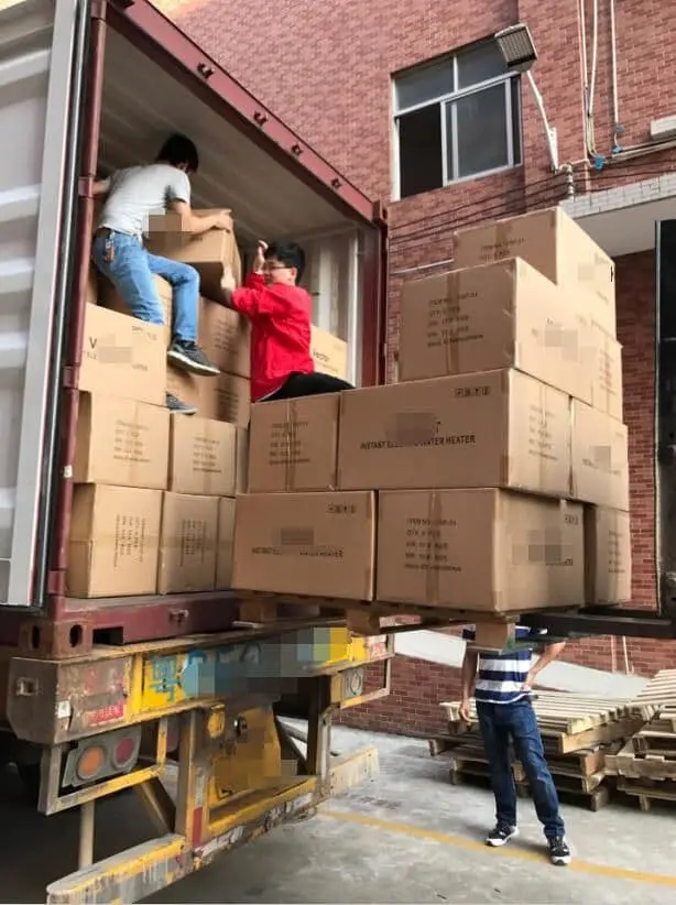 Worldwide freight and shipping for sportswear manufacturing