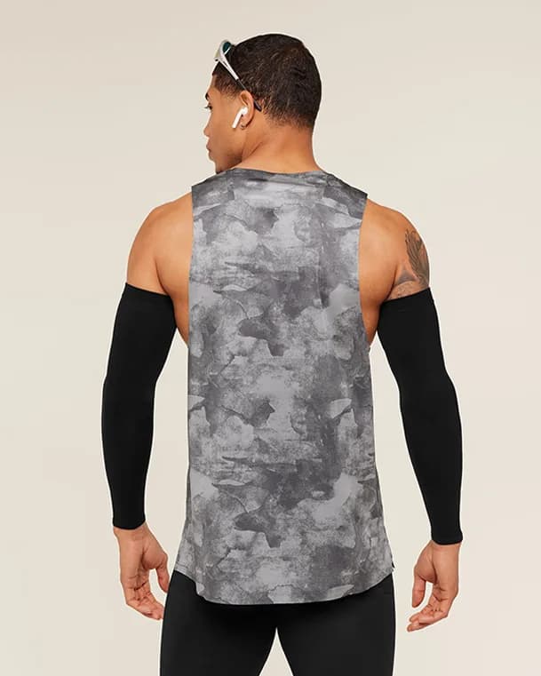 Running Elite Tank in Smokey Grey-Black