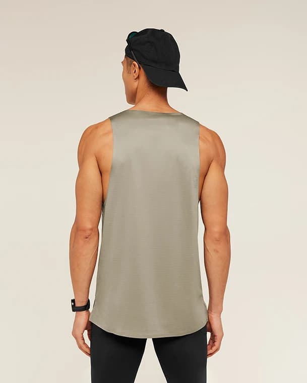 Running Elite Tank in Linen Brown